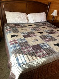 Exceptional Log Cabin for Families and Groups with Hot Tub, Arcade, and Pool Table in Sevierville, Tennessee - Sevierville, Tennessee - glamping.directory