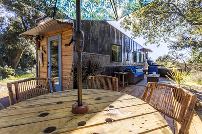 Unique Western-Themed Cabin Rental for Secluded Getaway in Warner Springs, California - Warner Springs, California - glamping.directory