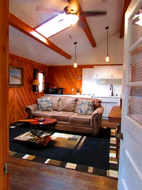 Impressive Secluded Wooden Cabin in Dubois, Wyoming - Dubois, Wyoming - glamping.directory