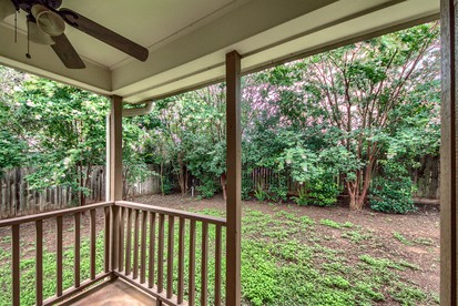 Family-Friendly Cottage with Garden Great to Recharge in Fredericksburg, Texas - Fredericksburg, Texas - glamping.directory