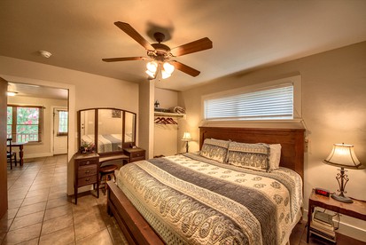 Family-Friendly Cottage with Garden Great to Recharge in Fredericksburg, Texas - Fredericksburg, Texas - glamping.directory