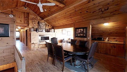 Romantic Vacation Rental with Lake Views near Cooperstown, New York - Richfield Springs, New York - glamping.directory