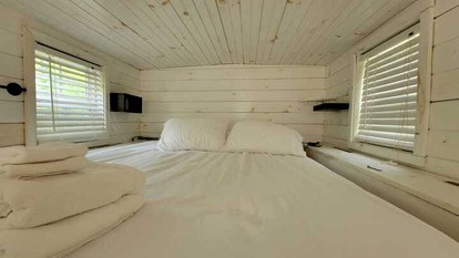 Georgia Glamping Escape for Two in this Lovely Tiny House in Suches - Suches, Georgia - glamping.directory