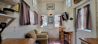 Georgia Glamping Escape for Two in this Lovely Tiny House in Suches - Suches, Georgia - glamping.directory