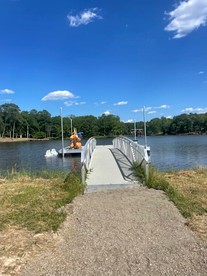 Amazing Lakeside Dome with Private Deck in Cedar Bluff, Alabama - Cedar Bluff, Alabama - glamping.directory