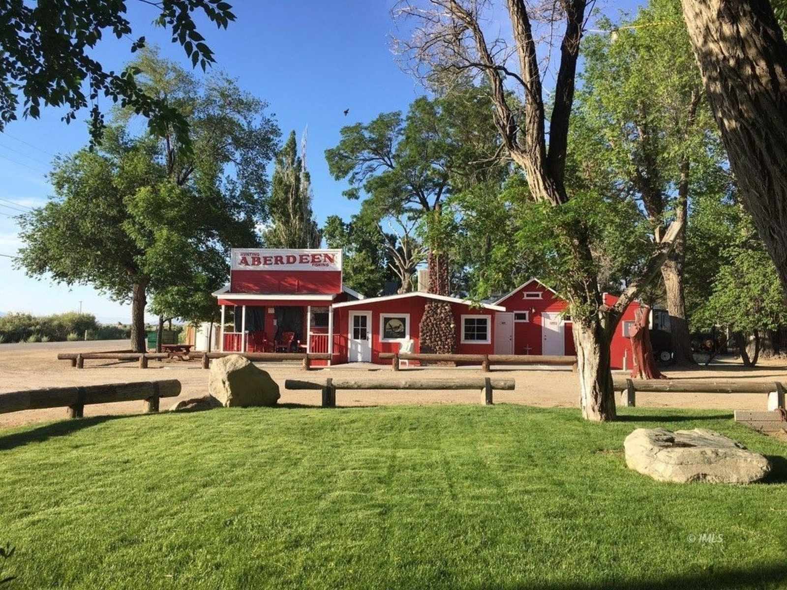 Aberdeen Resort - Independence, California - glamping.directory