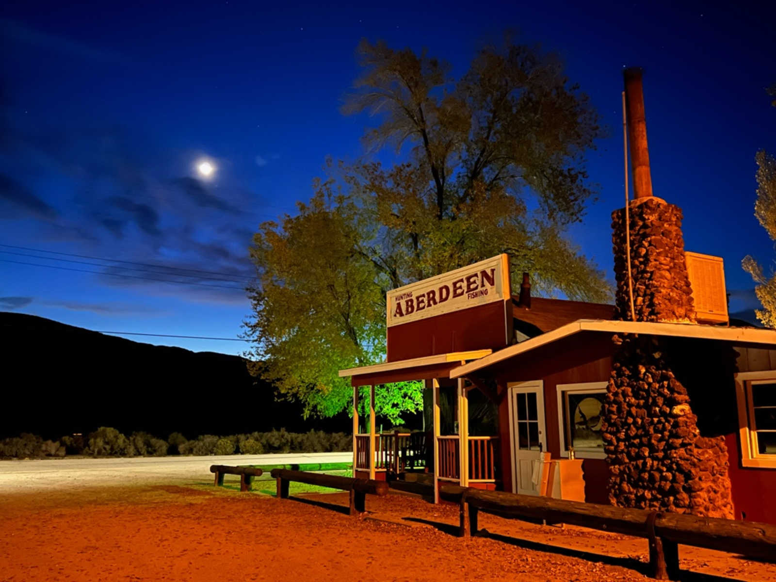 Aberdeen Resort - Independence, California - glamping.directory