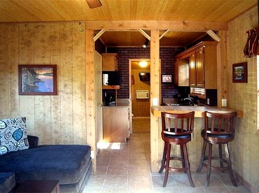 Romantic Cabin Incredible for Outdoor Activities in Inverness, Florida - Inverness, Florida - glamping.directory