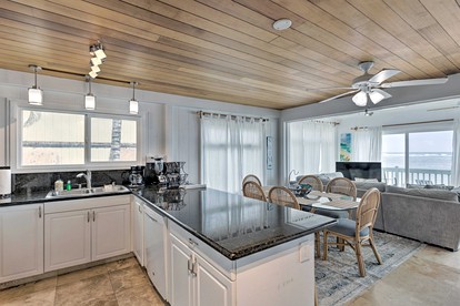 Chic Beach House with Incredible Views Perfect for Water Sports in Anahola, Hawaii - Anahola , Hawaii - glamping.directory