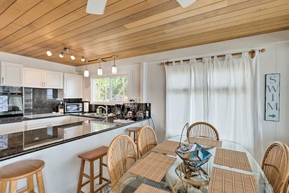 Chic Beach House with Incredible Views Perfect for Water Sports in Anahola, Hawaii - Anahola , Hawaii - glamping.directory