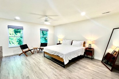 Mountain Getaway in Cozy Cabin with Fire Pit & Chef’s Kitchen in Westminster, SC - Westminster, South Carolina - glamping.directory