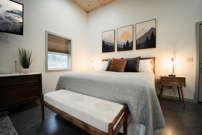 Barn Living with a Twist: Hot Tub Relaxation and Pigeon Forge Excitement Await! - Sevierville, Tennessee - glamping.directory
