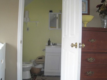 Family-Friendly Bed and Breakfast Rental on Farmland in Appalachian Mountains, Kentucky - Brooksville, Kentucky - glamping.directory