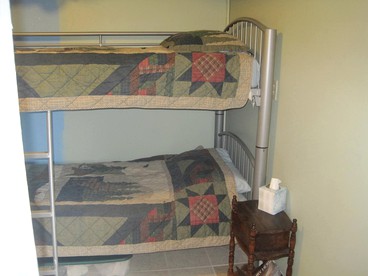 Family-Friendly Bed and Breakfast Rental on Farmland in Appalachian Mountains, Kentucky - Brooksville, Kentucky - glamping.directory