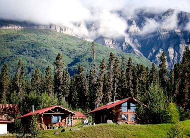 Ultimate All-Inclusive Alaskan Experience with Plane-Assisted Skiing - Chitina, Alaska - glamping.directory