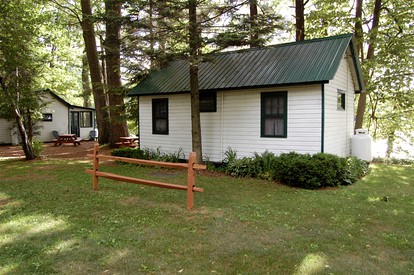 Rustic One-Bedroom Cottages with Free Boat Rentals near Saratoga Springs, New York - glamping.directory