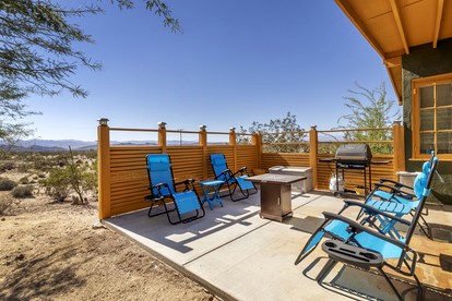 Cozy Cabin Ideal for a Getaway in Joshua Tree Perfect for Stargazing - Joshua Tree, California - glamping.directory