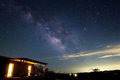Cozy Cabin Ideal for a Getaway in Joshua Tree Perfect for Stargazing - Joshua Tree, California - glamping.directory
