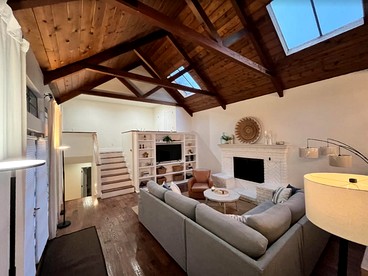 Charming Getaway with Idyllic Patio near Monterey Peninsula Attractions in Carmel, California - Carmel, California - glamping.directory
