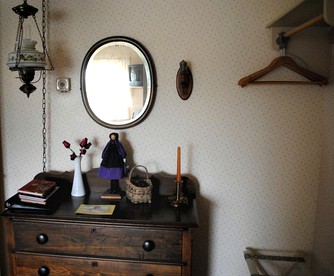 Cozy Vacation Rental with Breakfast Included in Slippery Rock, Pennsylvania - Slippery Rock, Pennsylvania - glamping.directory