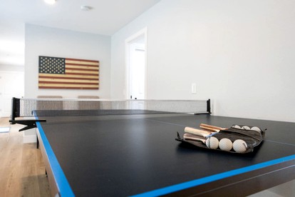 Fantastic Beach House with Ping Pong Table, Hot-tub and Beach Access in Montara, California - Montara, California - glamping.directory