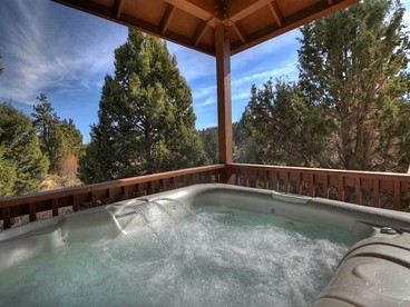 California Dreaming: Lakeside Cabin Getaway in the Best Location - San Bernardino, California - glamping.directory