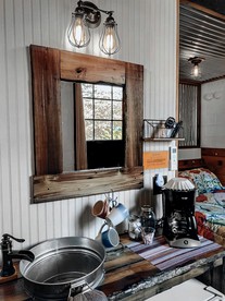 Rustic Farmhouse Stay with Country Breakfast & Private Bath near Old Hickory Lake – Gallatin, Tennessee - Lebanon, Tennessee - glamping.directory
