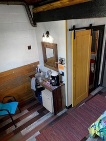 Rustic Farmhouse Stay with Country Breakfast & Private Bath near Old Hickory Lake – Gallatin, Tennessee - Lebanon, Tennessee - glamping.directory