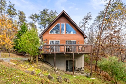Spacious Woodland Cabin with Fire Pit & Creek Near Berkeley Springs, West Virginia - glamping.directory
