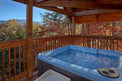 Peaceful Great Smoky Mountains Cabin for a Vacation in Tennessee with Friends - Sevierville, Tennessee - glamping.directory