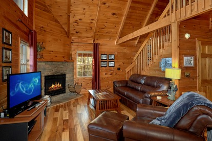 Peaceful Great Smoky Mountains Cabin for a Vacation in Tennessee with Friends - Sevierville, Tennessee - glamping.directory