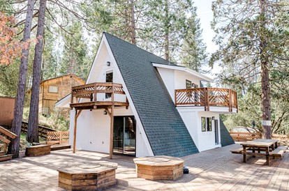 Dreamy A-Frame Cabin Rental near Yosemite and Bass Lake for a Family Getaway in California - Bass Lake, California - glamping.directory