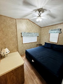 Group Cabin with Large Deck and Patio in Wisconsin Dells - Wisconsin Dells, Wisconsin - glamping.directory