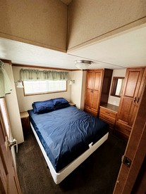 Group Cabin with Large Deck and Patio in Wisconsin Dells - Wisconsin Dells, Wisconsin - glamping.directory