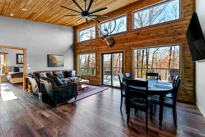 Secluded Riverfront Cabin with Scenic Bluffs near Fayetteville, Arkansas - Fayetteville, Arkansas - glamping.directory