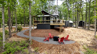 Peaceful Mountain Tiny Home with Breathtaking Valley Views & Fireplace Near Lookout Mountain, Menlo GA - Menlo, Georgia - glamping.directory