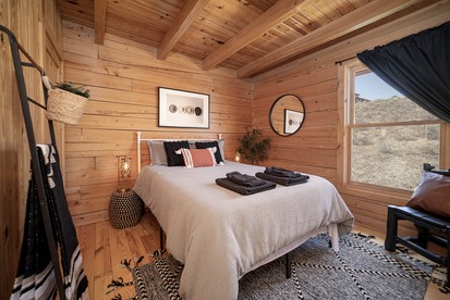 The Ultimate Mountain Glamping Retreat: Beautiful and Cozy Cabin in Granby, Colorado near Arapaho and Roosevelt National Forests - Granby, Colorado - glamping.directory