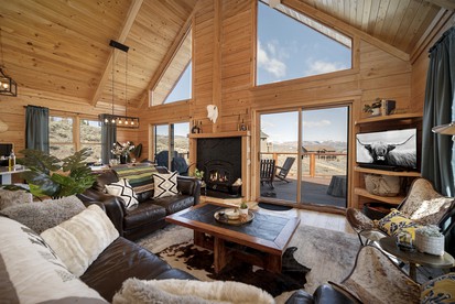 The Ultimate Mountain Glamping Retreat: Beautiful and Cozy Cabin in Granby, Colorado near Arapaho and Roosevelt National Forests - Granby, Colorado - glamping.directory