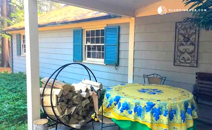 Peaceful and Pet-Friendly Cottage Rental on Picturesque Country Estate near Black Rock State Park, Connecticut - Watertown, Connecticut - glamping.directory