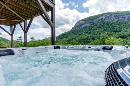 Mountain Hideaway with Waterfall Views & Relaxing Hammocks in Chimney Rock, North Carolina - Chimney Rock, North Carolina - glamping.directory