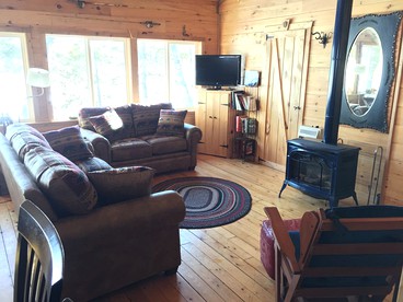 Charming Lakefront Cabin Rental with a Fire Pit near Brownville, Maine - Brownville, Maine - glamping.directory