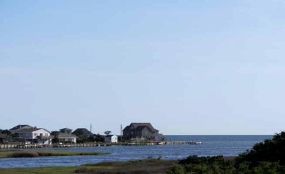 Oceanfront Pet-Friendly Rental in Hatteras, North Carolina - Hatteras, North Carolina - glamping.directory