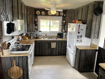 Stunning Cottage with Fire Pit in Saratoga, Wyoming - Saratoga , Wyoming - glamping.directory