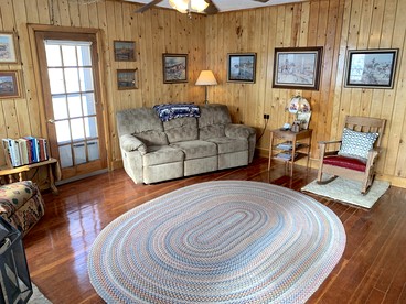 Stunning Cottage with Fire Pit in Saratoga, Wyoming - Saratoga , Wyoming - glamping.directory