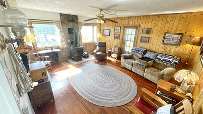 Stunning Cottage with Fire Pit in Saratoga, Wyoming - Saratoga , Wyoming - glamping.directory