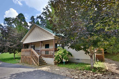 Rustic Cabin in Tennessee, Perfect for Vacation in the Great Smokies - glamping.directory