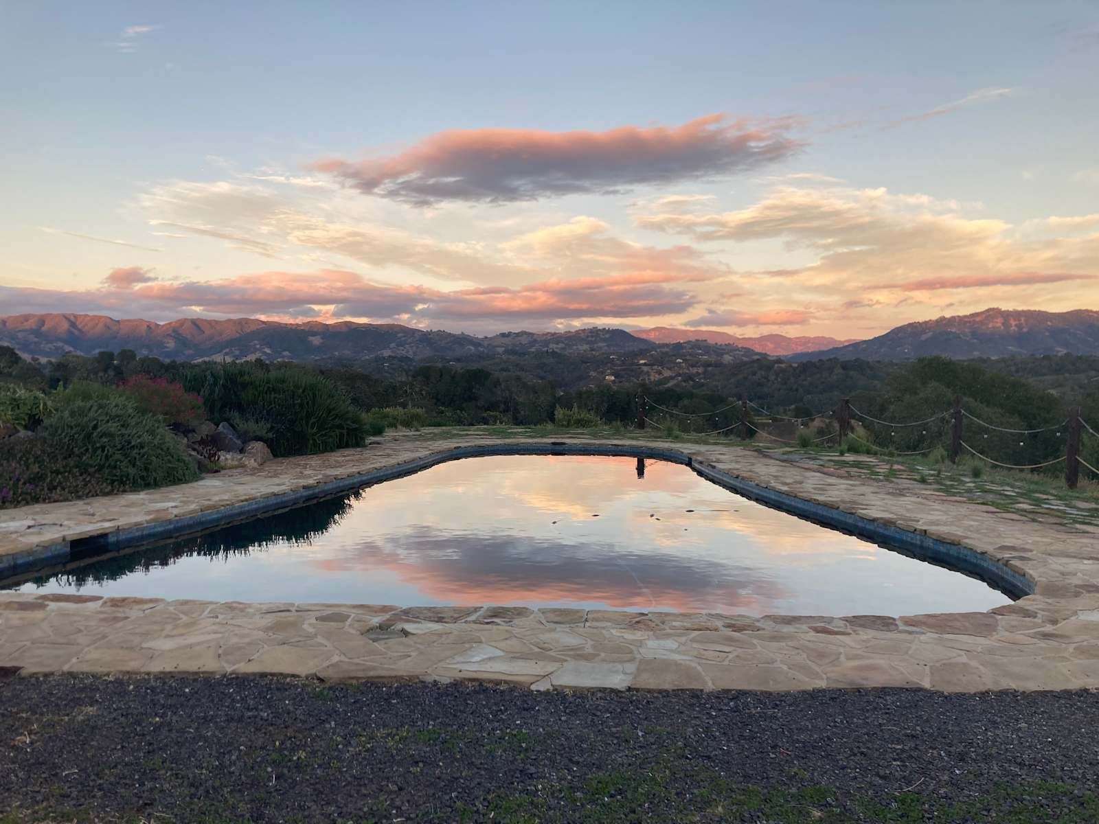 Biggie Swims - glamping.directory