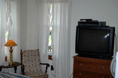 Family Camping Cabin Rental in the Adirondacks in Upstate New York - Caroga Lake, New York - glamping.directory