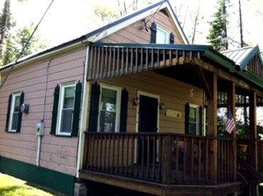 Family Camping Cabin Rental in the Adirondacks in Upstate New York - Caroga Lake, New York - glamping.directory