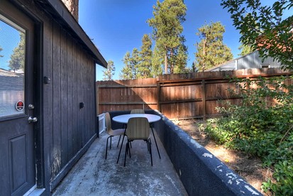 Cozy Mountain Cabin with Enclosed Yard & BBQ Near Big Bear Lake – Big Bear, CA - Big Bear Lake, California - glamping.directory